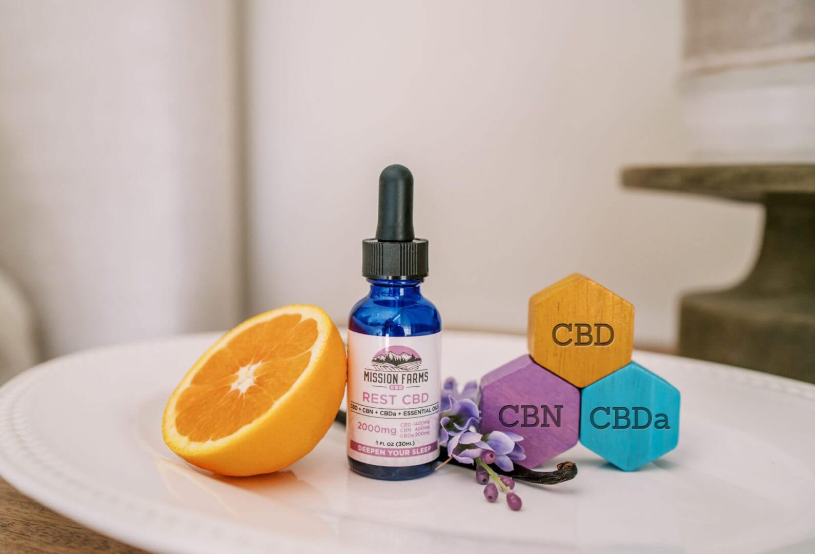 You are currently viewing How CBD, CBN, and CBDa Work in Harmony to Help You Sleep